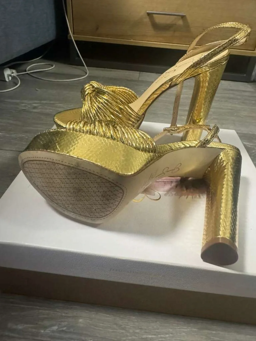 Jessica Simpson Metallic Gold Knot Platform Sandals